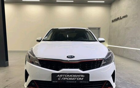 KIA Rio IV, 2020 год, 1 699 000 рублей, 2 фотография