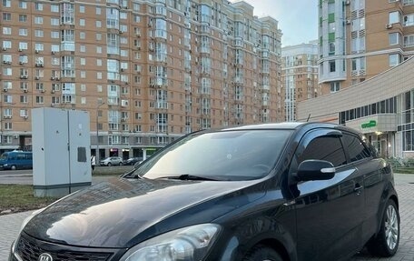 KIA cee'd I рестайлинг, 2011 год, 800 000 рублей, 1 фотография