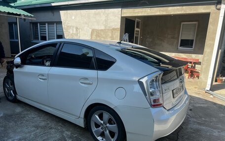 Toyota Prius, 2010 год, 720 000 рублей, 3 фотография