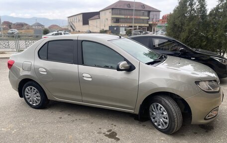 Renault Logan II, 2015 год, 790 000 рублей, 2 фотография