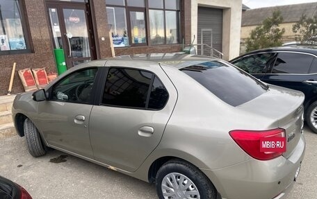 Renault Logan II, 2015 год, 790 000 рублей, 4 фотография