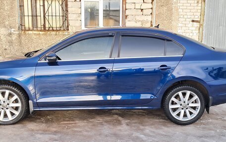 Volkswagen Jetta VI, 2011 год, 1 050 000 рублей, 12 фотография