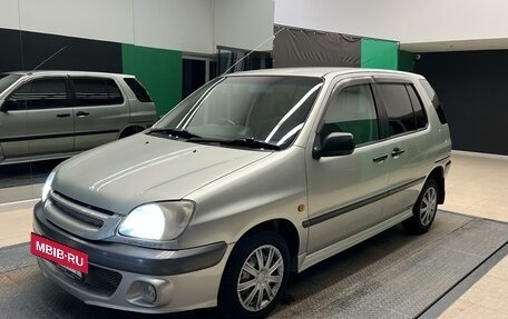 Toyota Raum I, 2000 год, 385 000 рублей, 3 фотография