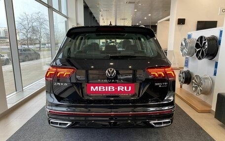 Volkswagen Tiguan II, 2023 год, 6 850 000 рублей, 4 фотография