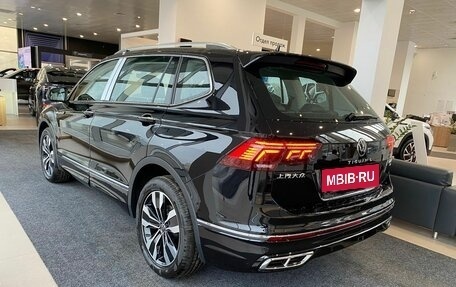 Volkswagen Tiguan II, 2023 год, 6 850 000 рублей, 3 фотография