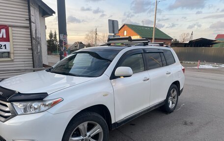 Toyota Highlander III, 2012 год, 2 300 000 рублей, 2 фотография