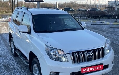 Toyota Land Cruiser Prado 150 рестайлинг 2, 2011 год, 2 190 000 рублей, 9 фотография