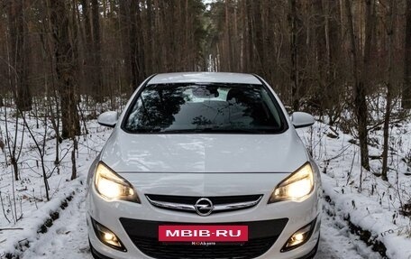 Opel Astra J, 2014 год, 1 050 000 рублей, 6 фотография