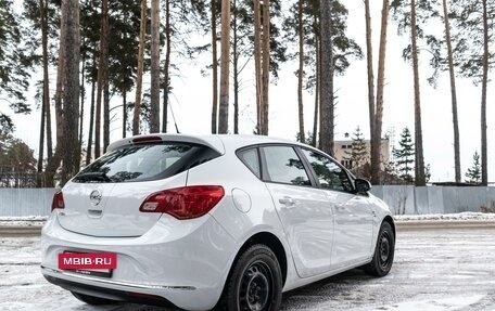 Opel Astra J, 2014 год, 1 050 000 рублей, 4 фотография