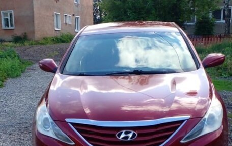 Hyundai Sonata VI, 2011 год, 1 150 000 рублей, 1 фотография