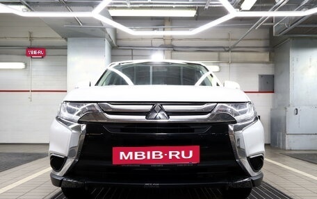 Mitsubishi Outlander III рестайлинг 3, 2015 год, 1 720 000 рублей, 3 фотография