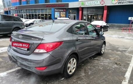 Hyundai Solaris II рестайлинг, 2011 год, 800 000 рублей, 4 фотография