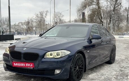 BMW 5 серия, 2011 год, 1 700 000 рублей, 2 фотография