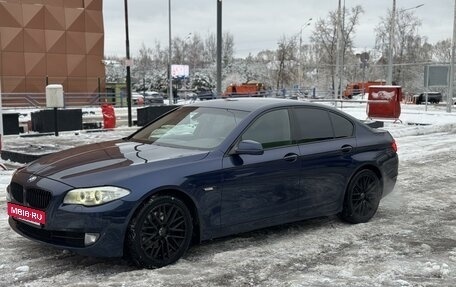 BMW 5 серия, 2011 год, 1 700 000 рублей, 4 фотография