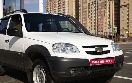 Chevrolet Niva I рестайлинг, 2016 год, 780 000 рублей, 4 фотография