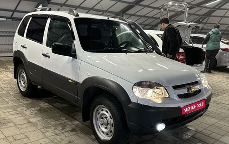 Chevrolet Niva I рестайлинг, 2016 год, 780 000 рублей, 25 фотография