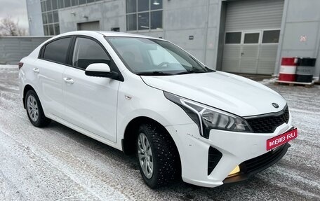 KIA Rio IV, 2021 год, 1 550 000 рублей, 2 фотография