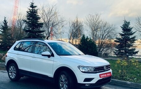 Volkswagen Tiguan II, 2020 год, 2 850 000 рублей, 2 фотография