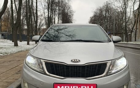 KIA Rio III рестайлинг, 2014 год, 880 000 рублей, 2 фотография