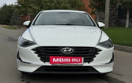 Hyundai Sonata VIII, 2021 год, 2 000 000 рублей, 2 фотография