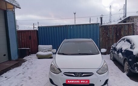 Hyundai Solaris II рестайлинг, 2013 год, 750 000 рублей, 4 фотография