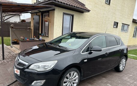 Opel Astra J, 2011 год, 1 320 000 рублей, 3 фотография