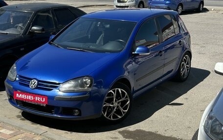 Volkswagen Golf V, 2005 год, 500 000 рублей, 3 фотография