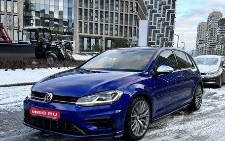 Volkswagen Golf R VII, 2019 год, 4 280 000 рублей, 1 фотография