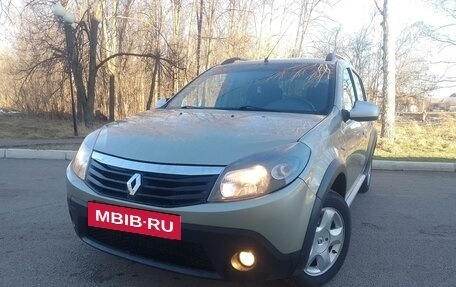 Renault Sandero I, 2012 год, 787 000 рублей, 2 фотография