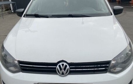 Volkswagen Polo VI (EU Market), 2013 год, 700 000 рублей, 3 фотография