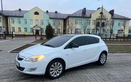 Opel Astra J, 2012 год, 850 000 рублей, 2 фотография