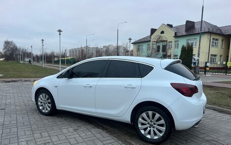 Opel Astra J, 2012 год, 850 000 рублей, 3 фотография