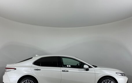 Toyota Camry, 2019 год, 3 299 000 рублей, 4 фотография