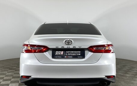 Toyota Camry, 2019 год, 3 299 000 рублей, 6 фотография