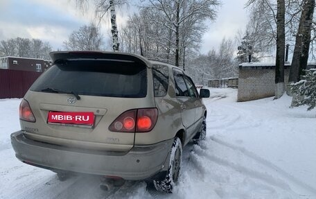 Toyota Harrier, 1998 год, 950 000 рублей, 6 фотография