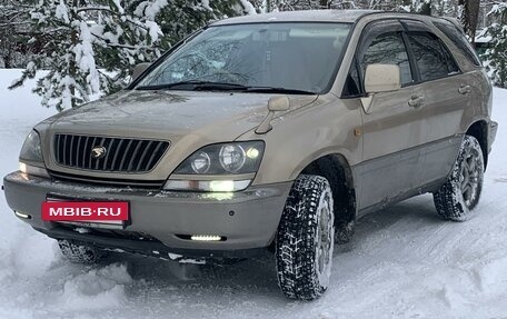 Toyota Harrier, 1998 год, 950 000 рублей, 23 фотография