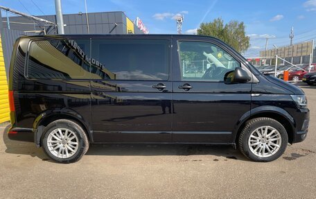 Volkswagen Multivan T6 рестайлинг, 2019 год, 3 580 000 рублей, 9 фотография