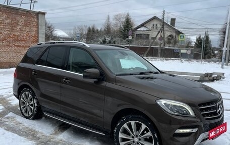 Mercedes-Benz M-Класс, 2014 год, 2 990 000 рублей, 2 фотография