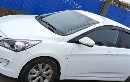 Hyundai Solaris II рестайлинг, 2016 год, 1 300 000 рублей, 3 фотография