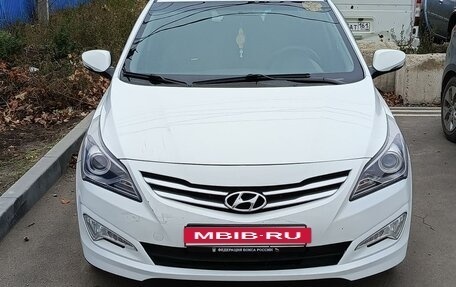 Hyundai Solaris II рестайлинг, 2016 год, 1 300 000 рублей, 2 фотография