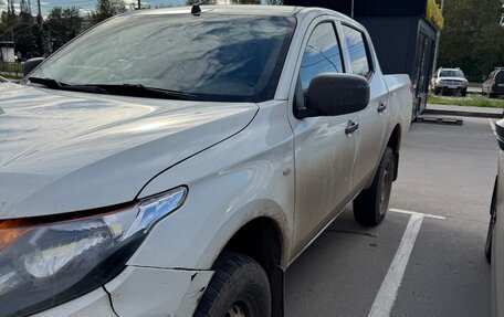 Mitsubishi L200 IV рестайлинг, 2018 год, 1 356 330 рублей, 3 фотография