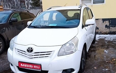 Toyota Verso I, 2011 год, 1 300 000 рублей, 1 фотография