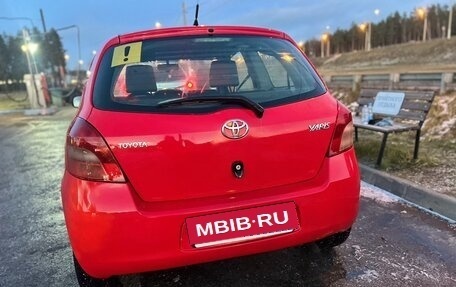 Toyota Yaris III рестайлинг, 2007 год, 580 000 рублей, 7 фотография