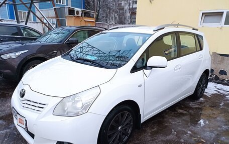 Toyota Verso I, 2011 год, 1 300 000 рублей, 6 фотография