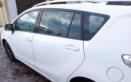 Toyota Verso I, 2011 год, 1 300 000 рублей, 5 фотография