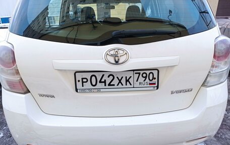 Toyota Verso I, 2011 год, 1 300 000 рублей, 13 фотография