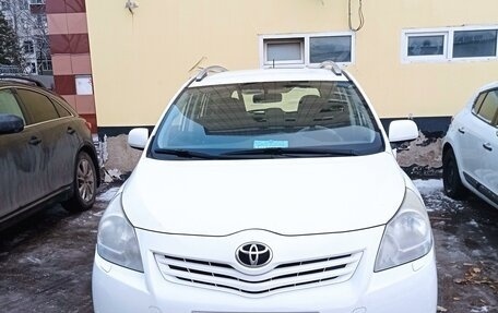 Toyota Verso I, 2011 год, 1 300 000 рублей, 8 фотография