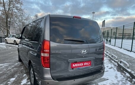 Hyundai H-1 II рестайлинг, 2011 год, 1 560 000 рублей, 8 фотография