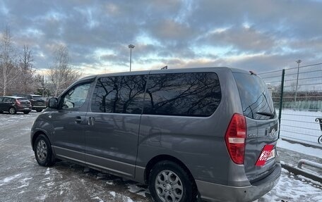 Hyundai H-1 II рестайлинг, 2011 год, 1 560 000 рублей, 6 фотография