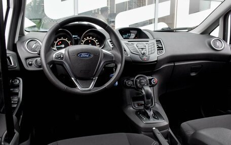 Ford Fiesta, 2015 год, 1 049 000 рублей, 6 фотография